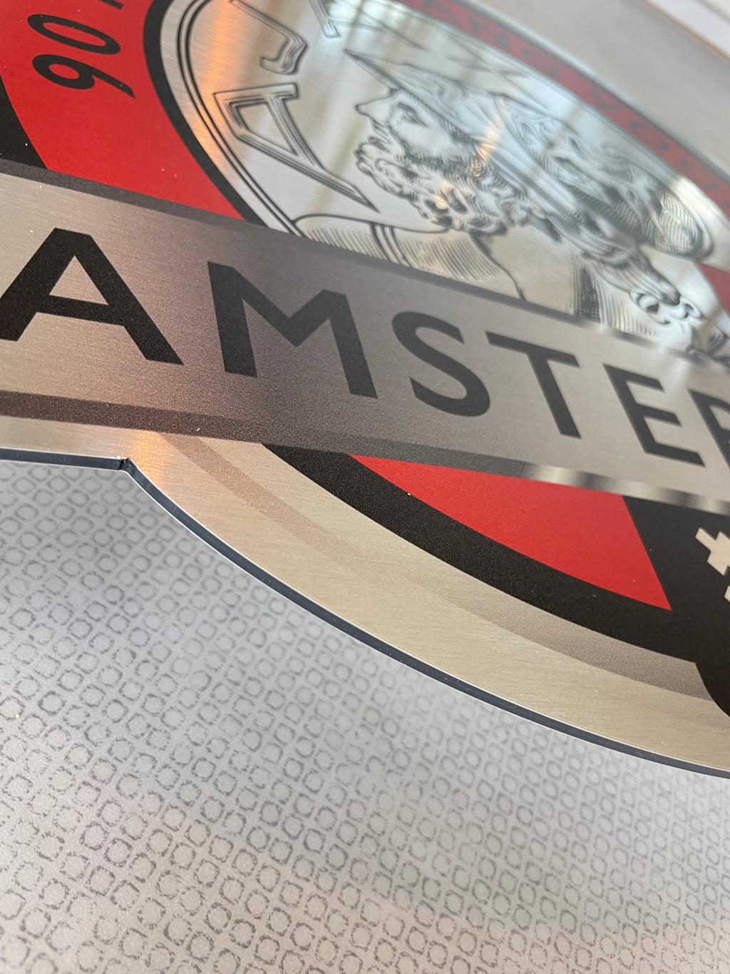 Reclamebord Embleem Ajax 90 minuten lang (rood) aluminium
