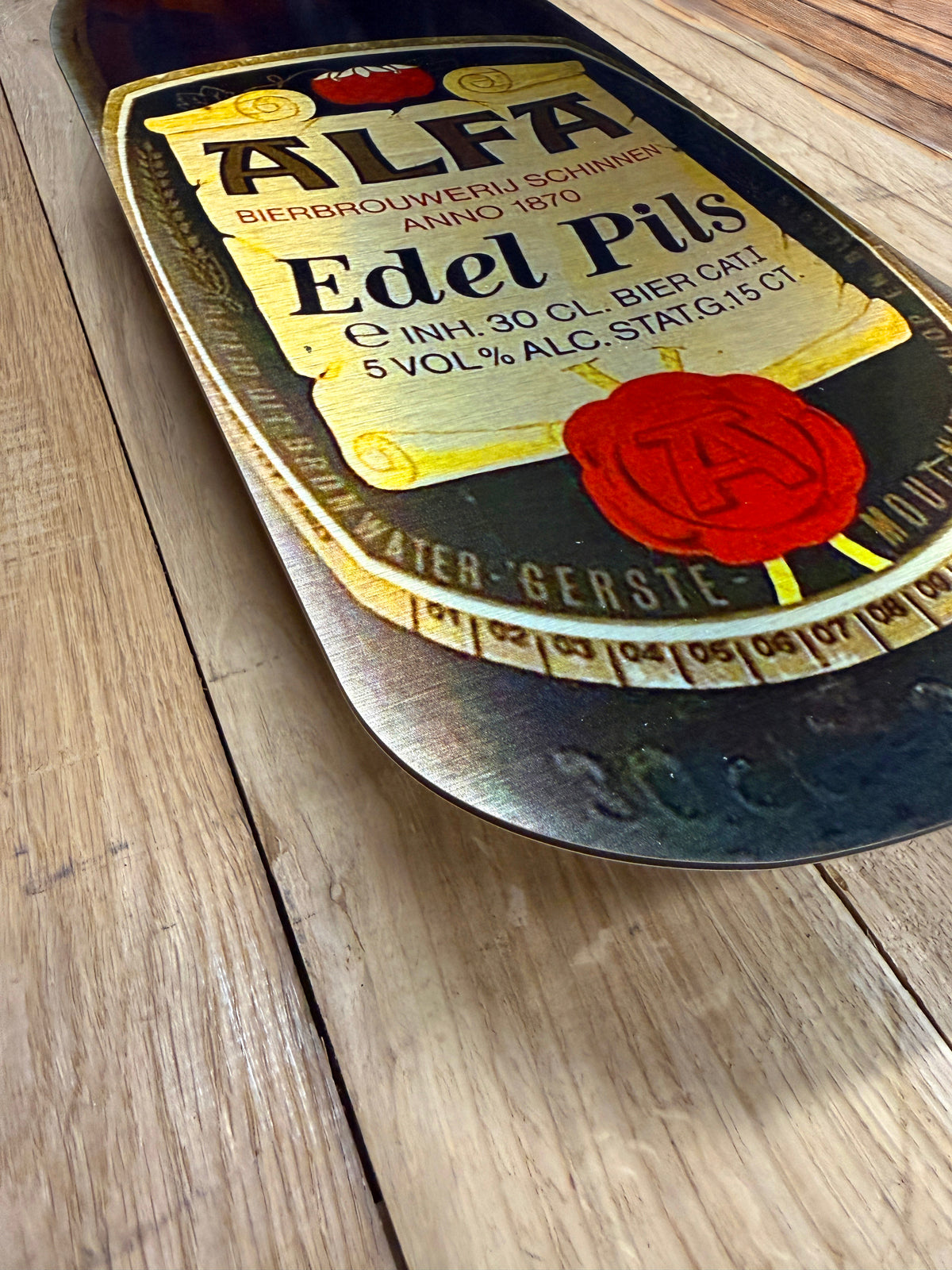 Reclamebord fles Alfa edel pils in vorm bierfles groot, 20x70cm