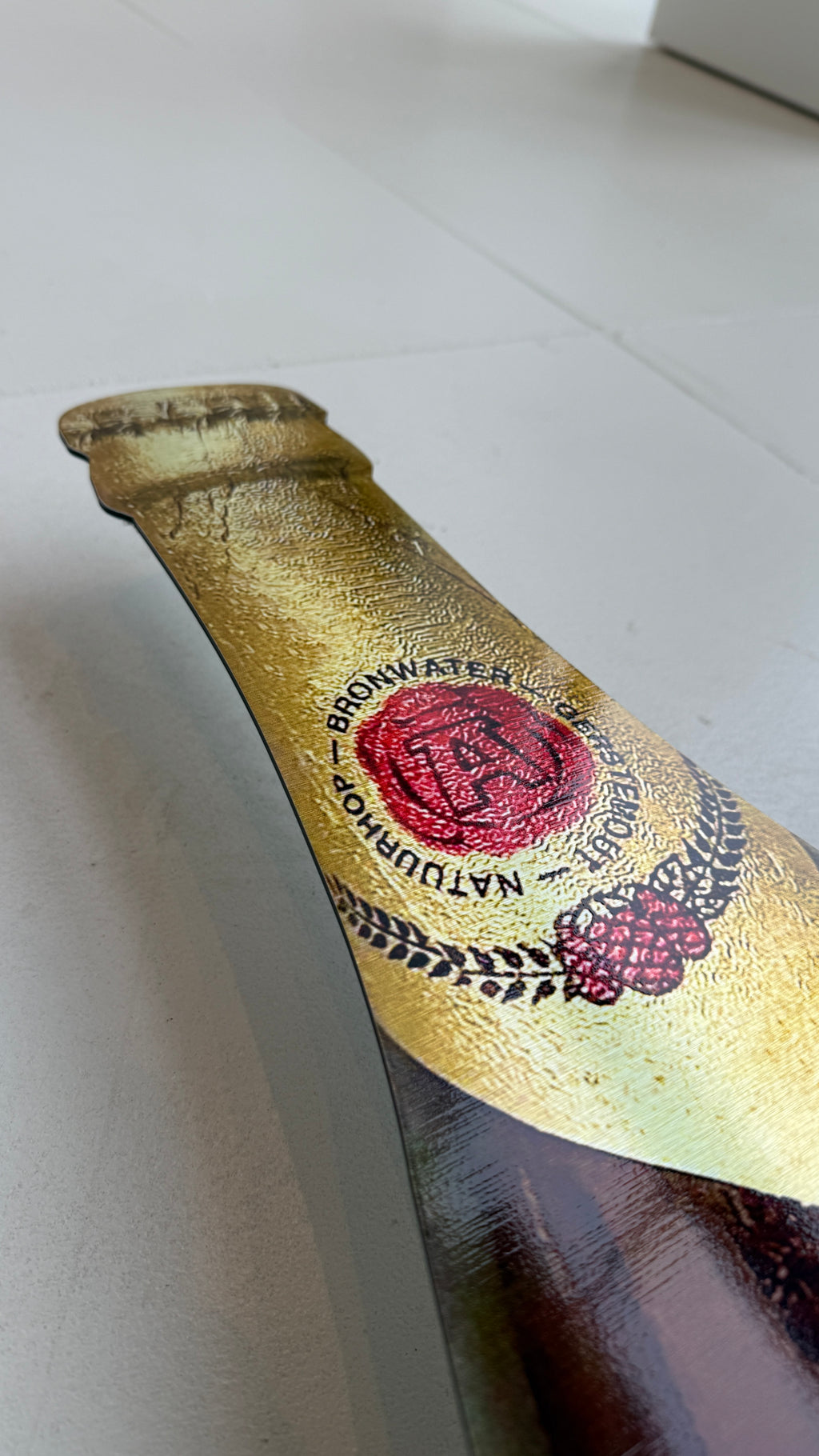 Reclamebord fles Alfa edel pils in vorm bierfles groot, 20x70cm
