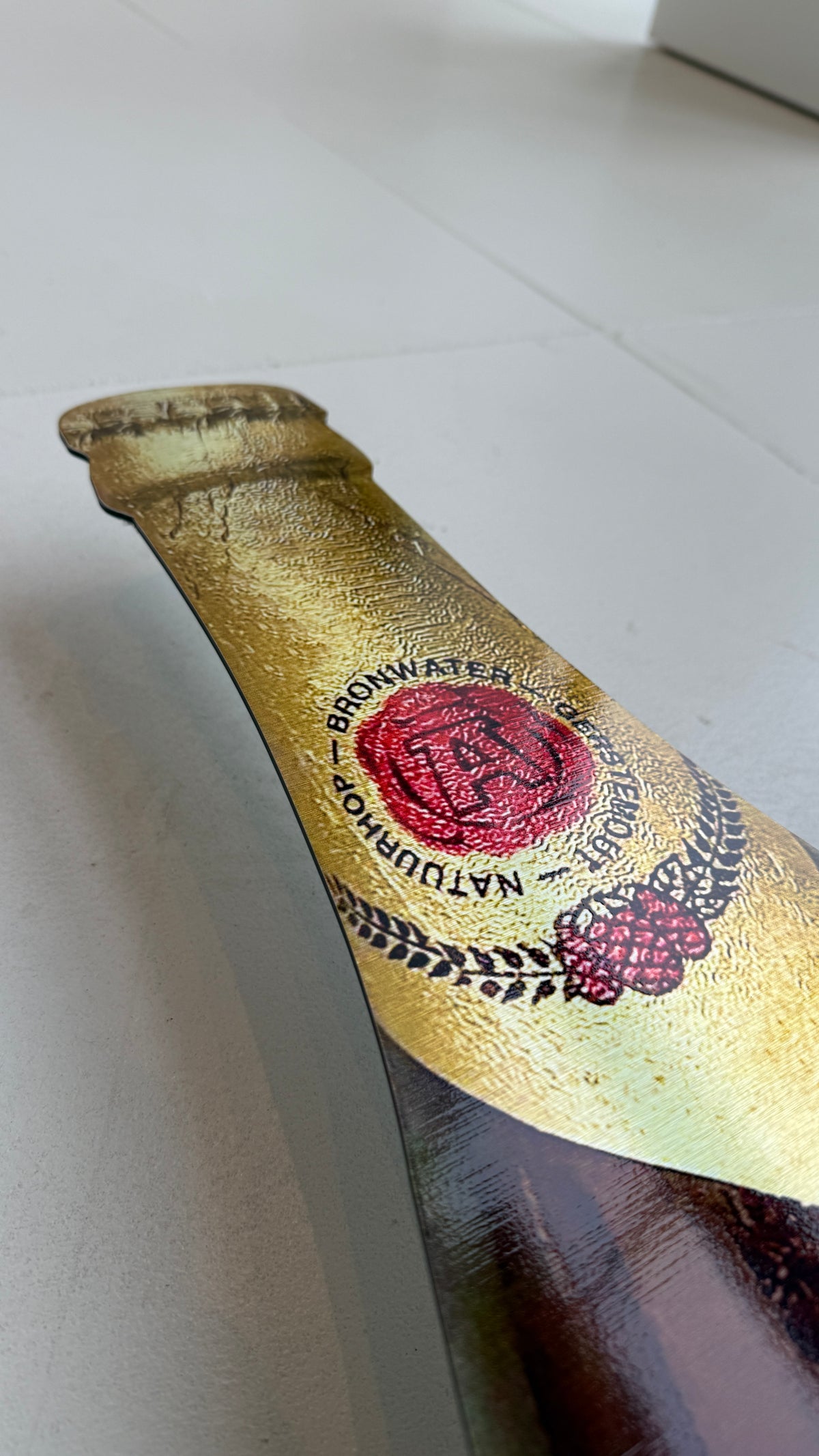 Reclamebord fles Alfa edel pils in vorm bierfles groot, 20x70cm