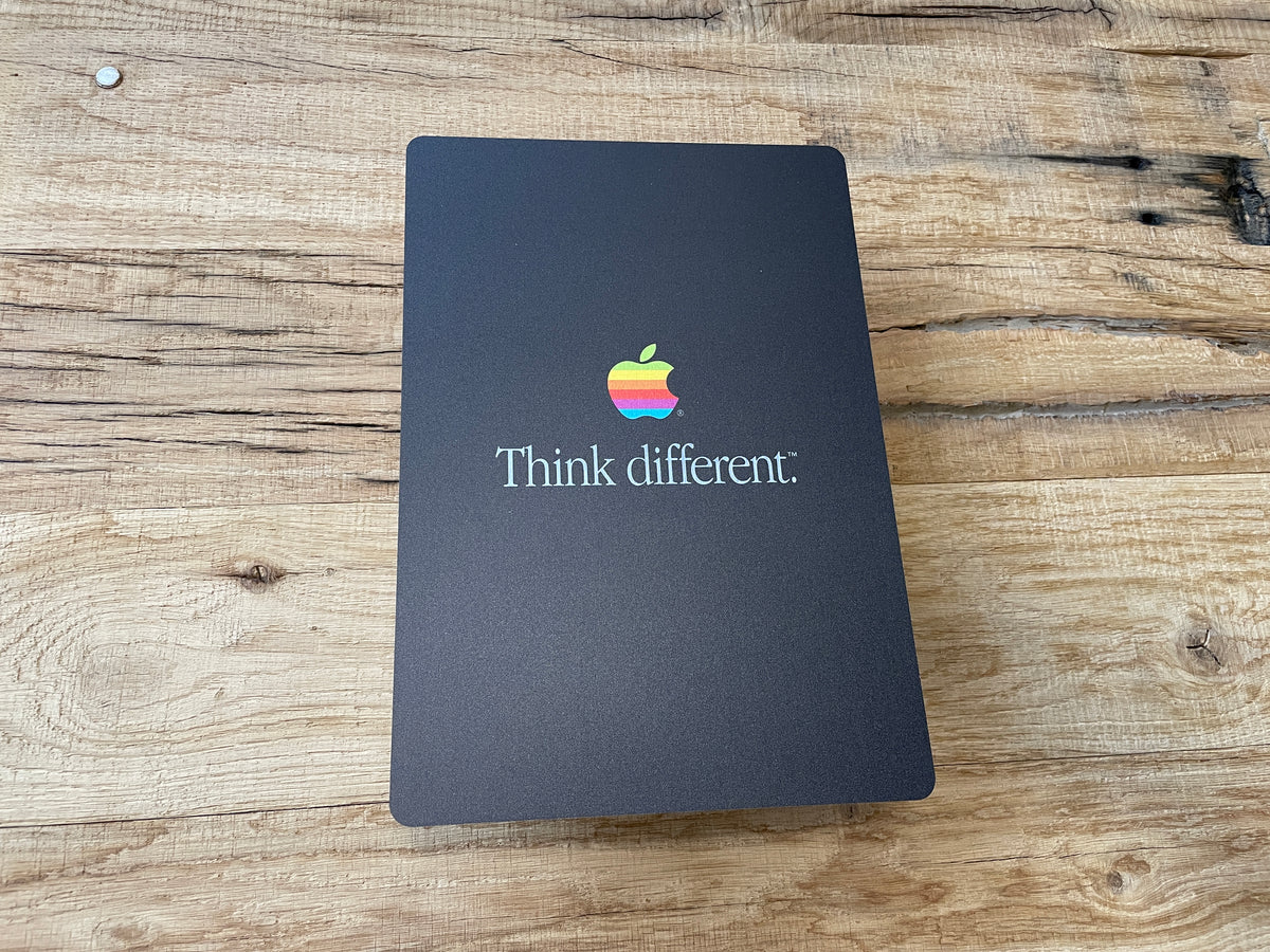 Reclamebord Apple logo Think Different, 30x21cm aluminium