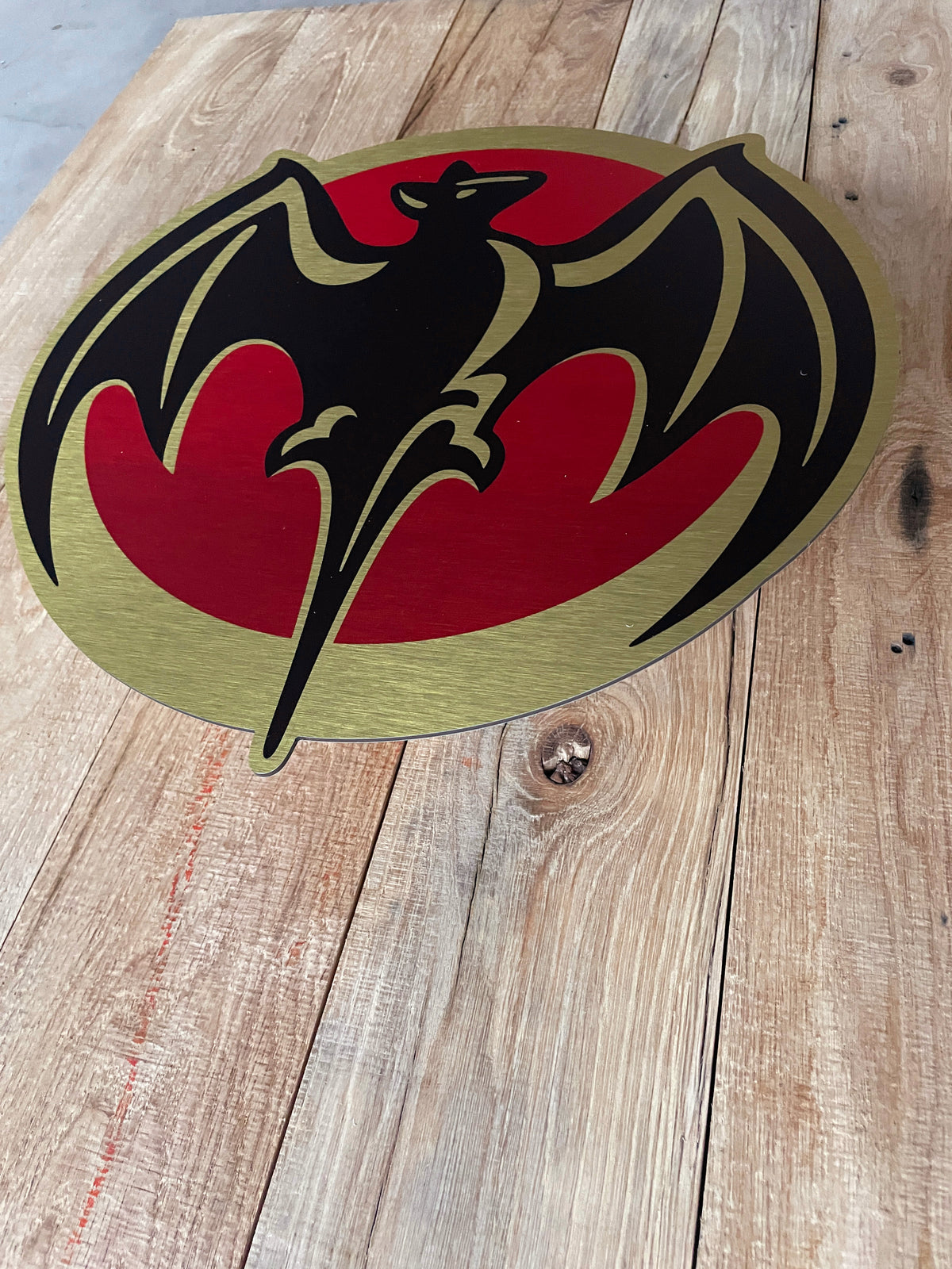Reclamebord Bacardi logo groot, 40x40cm hoog, aluminium