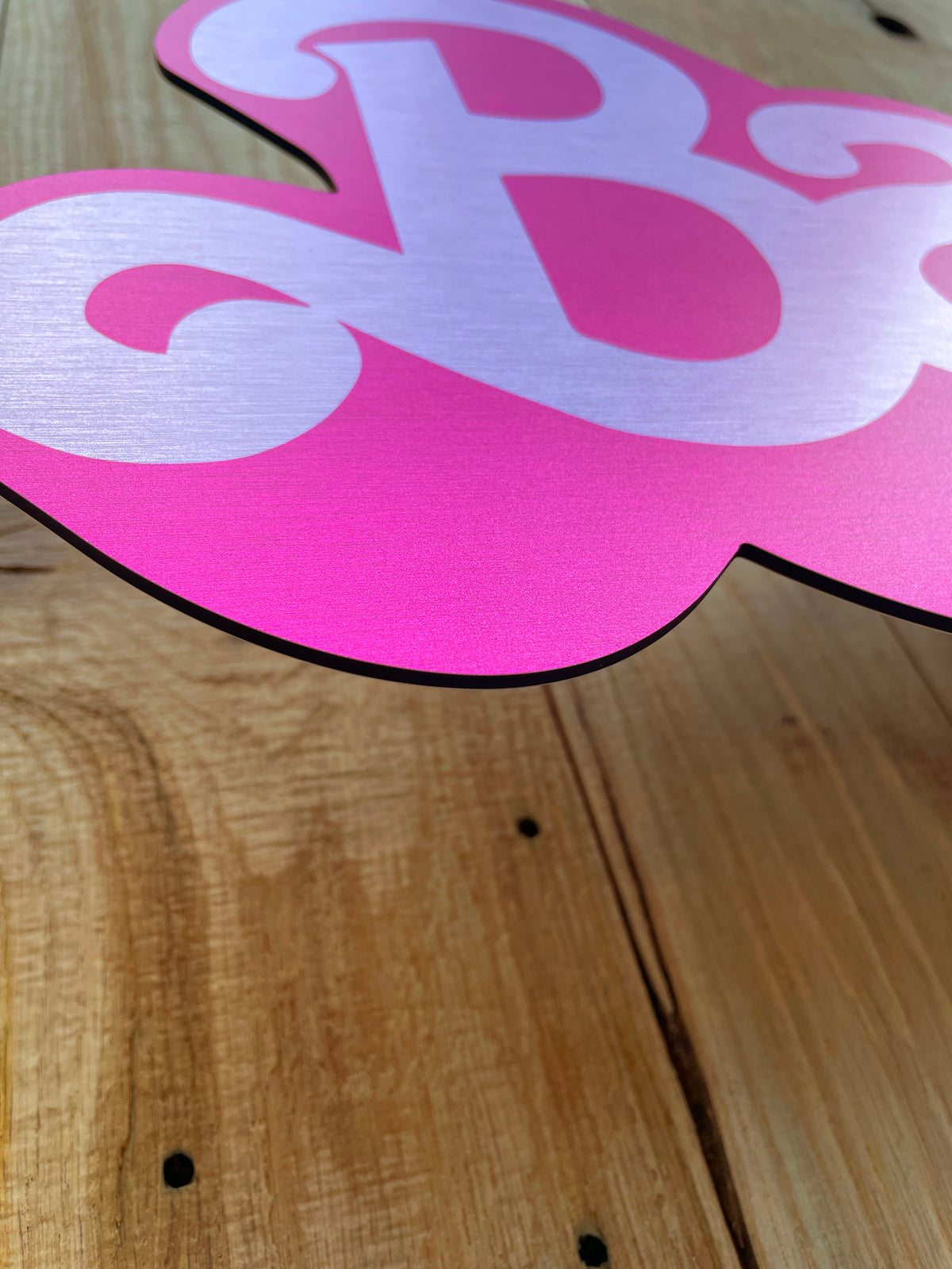 Reclamebord Barbie logo, aluminium, afmeting 57x23 cm