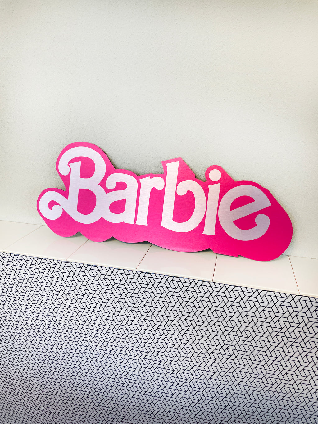Reclamebord Barbie logo, aluminium, afmeting 57x23 cm