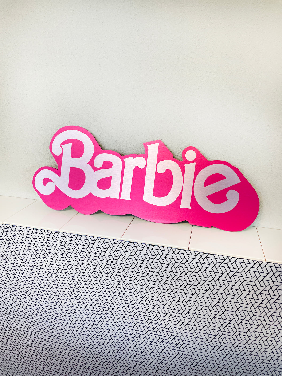 Reclamebord Barbie logo, aluminium, afmeting 57x23 cm