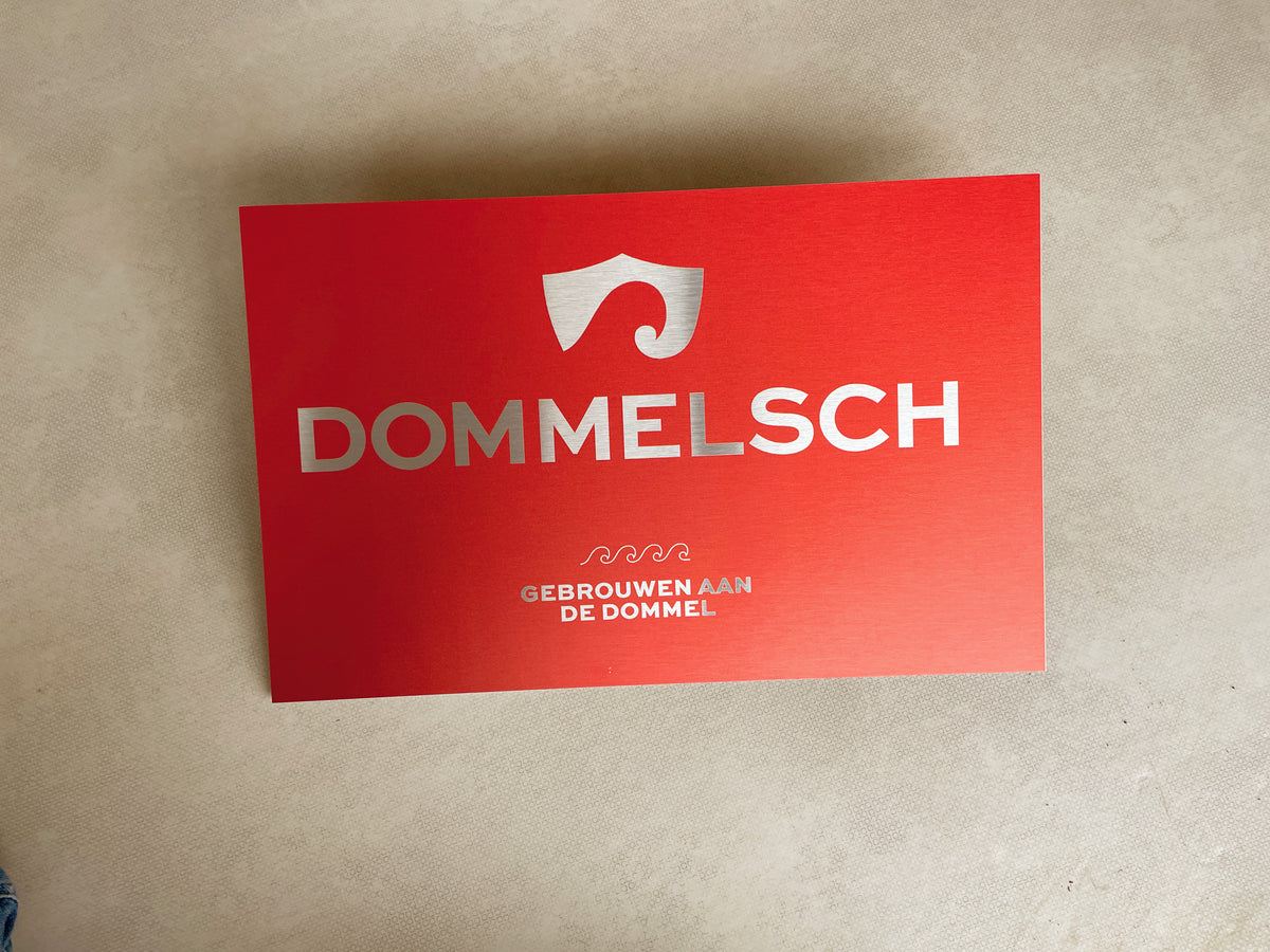 Reclamebord Dommelsch bier logo, aluminium, afm 36x57 cm