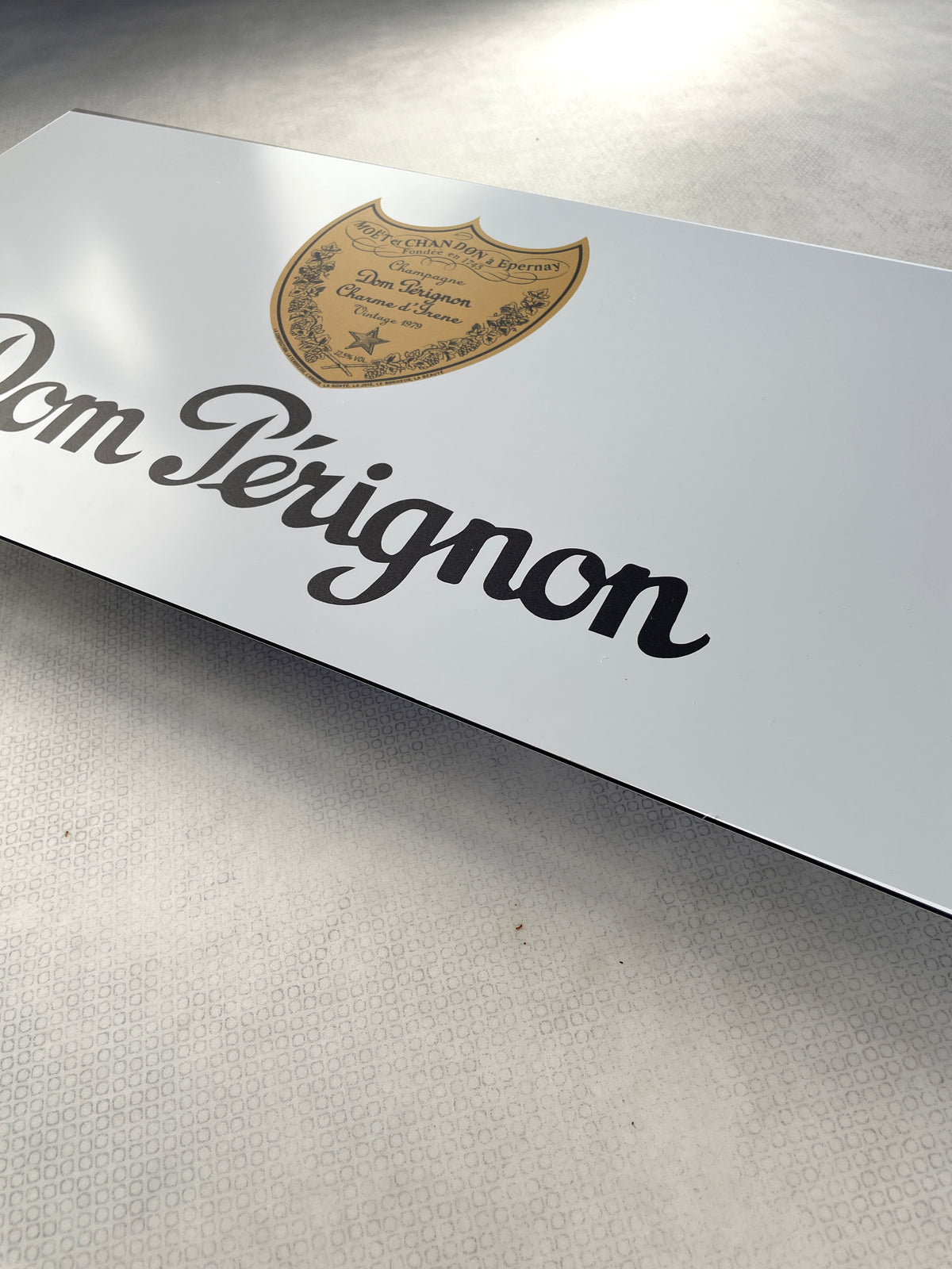 Reclamebord Dom Pérignon Champagne, aluminium, afm 59x29 cm