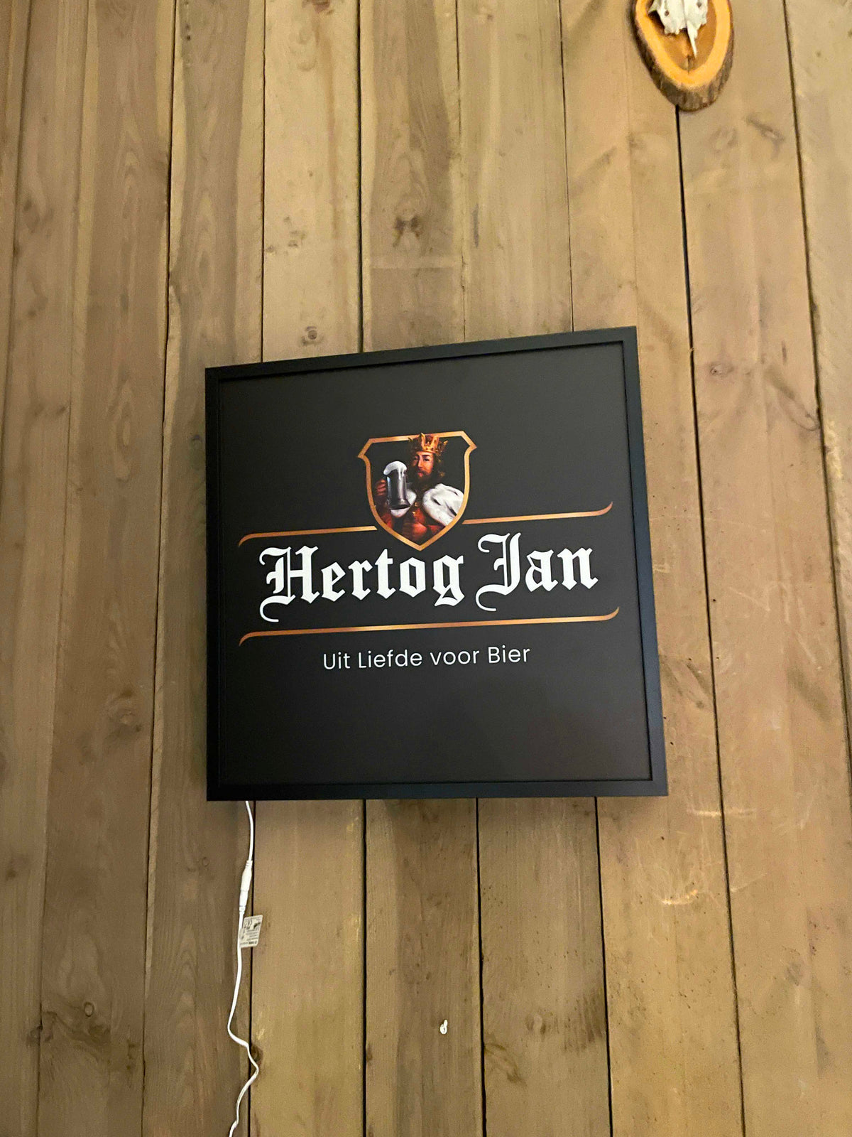 Lichtbak Hertog Jan bier logo reclamebord, 50x50cm verlicht