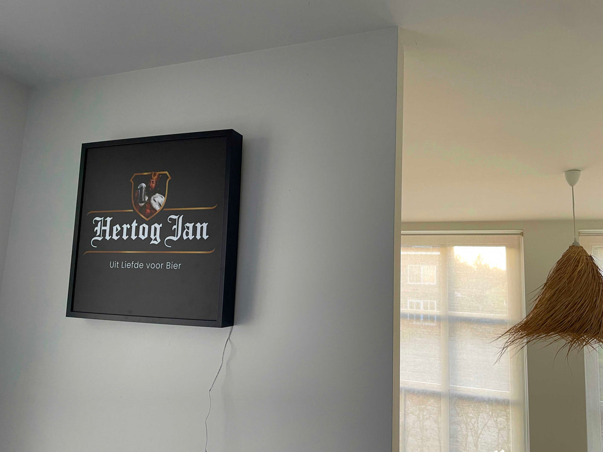 Lichtbak Hertog Jan bier logo reclamebord, 50x50cm verlicht
