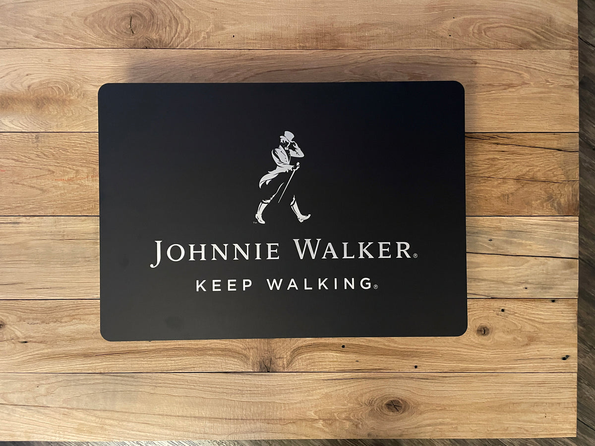 Reclamebord Johnnie Walker logo whisky / whiskey 40x57cm