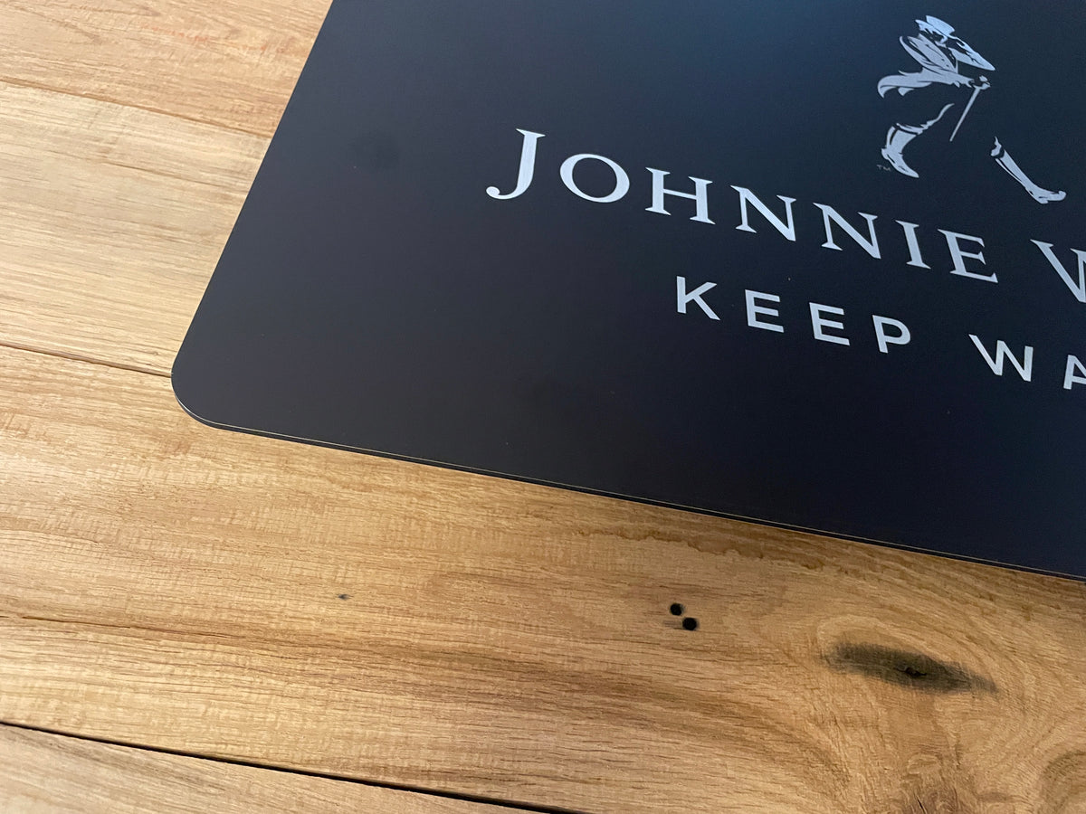 Reclamebord Johnnie Walker logo whisky / whiskey 40x57cm