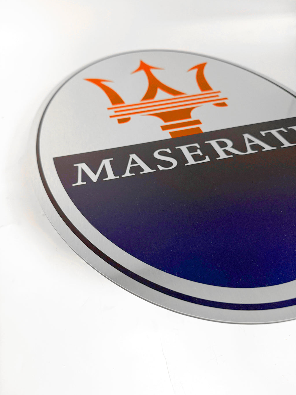 Reclamebord Maserati logo kleur,aluminium, 40x57 cm