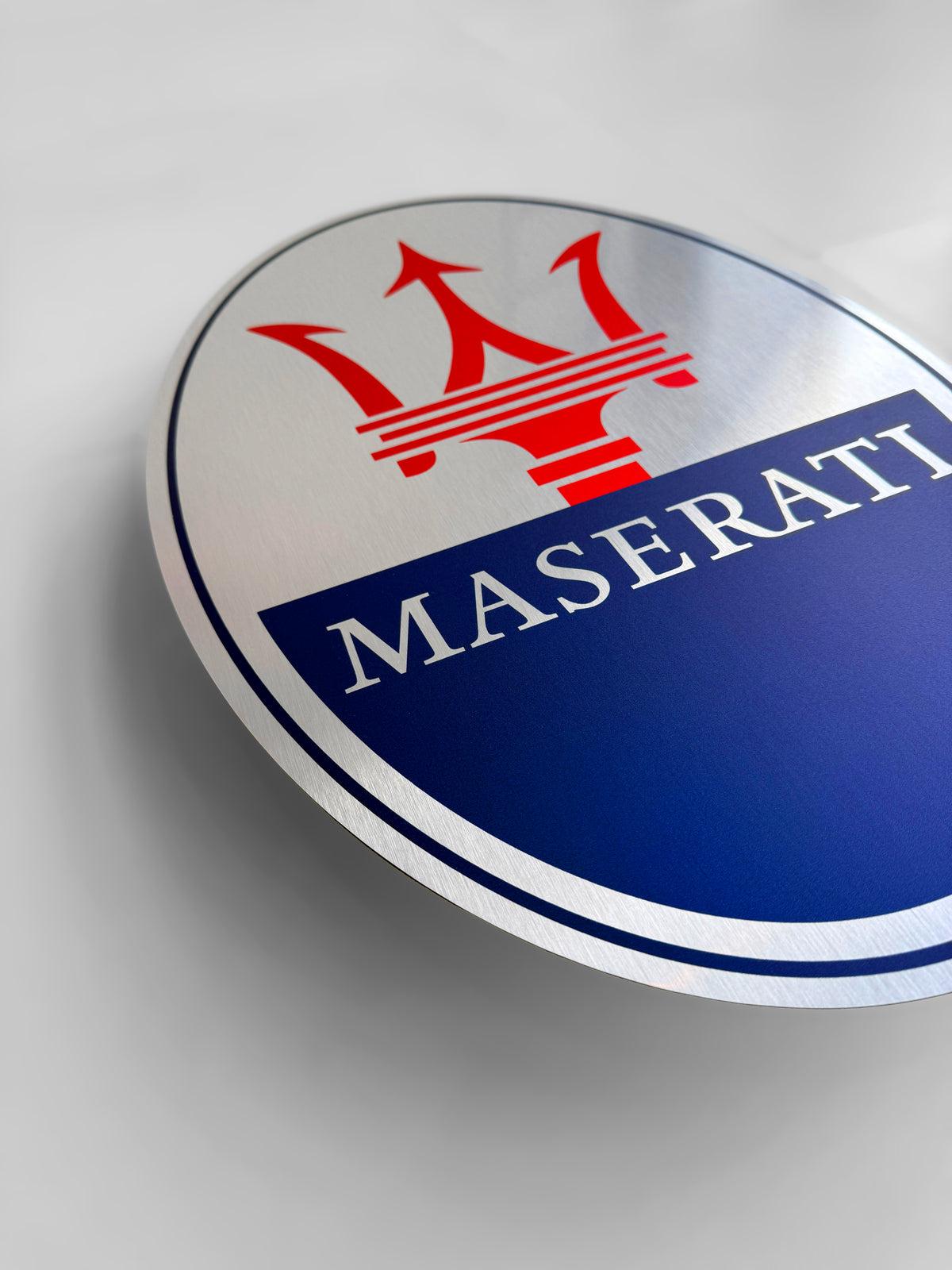 Reclamebord Maserati logo kleur,aluminium, 40x57 cm