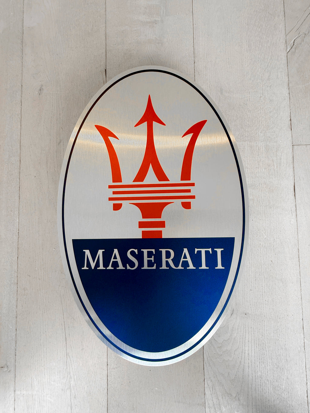 Reclamebord Maserati logo kleur,aluminium, 40x57 cm