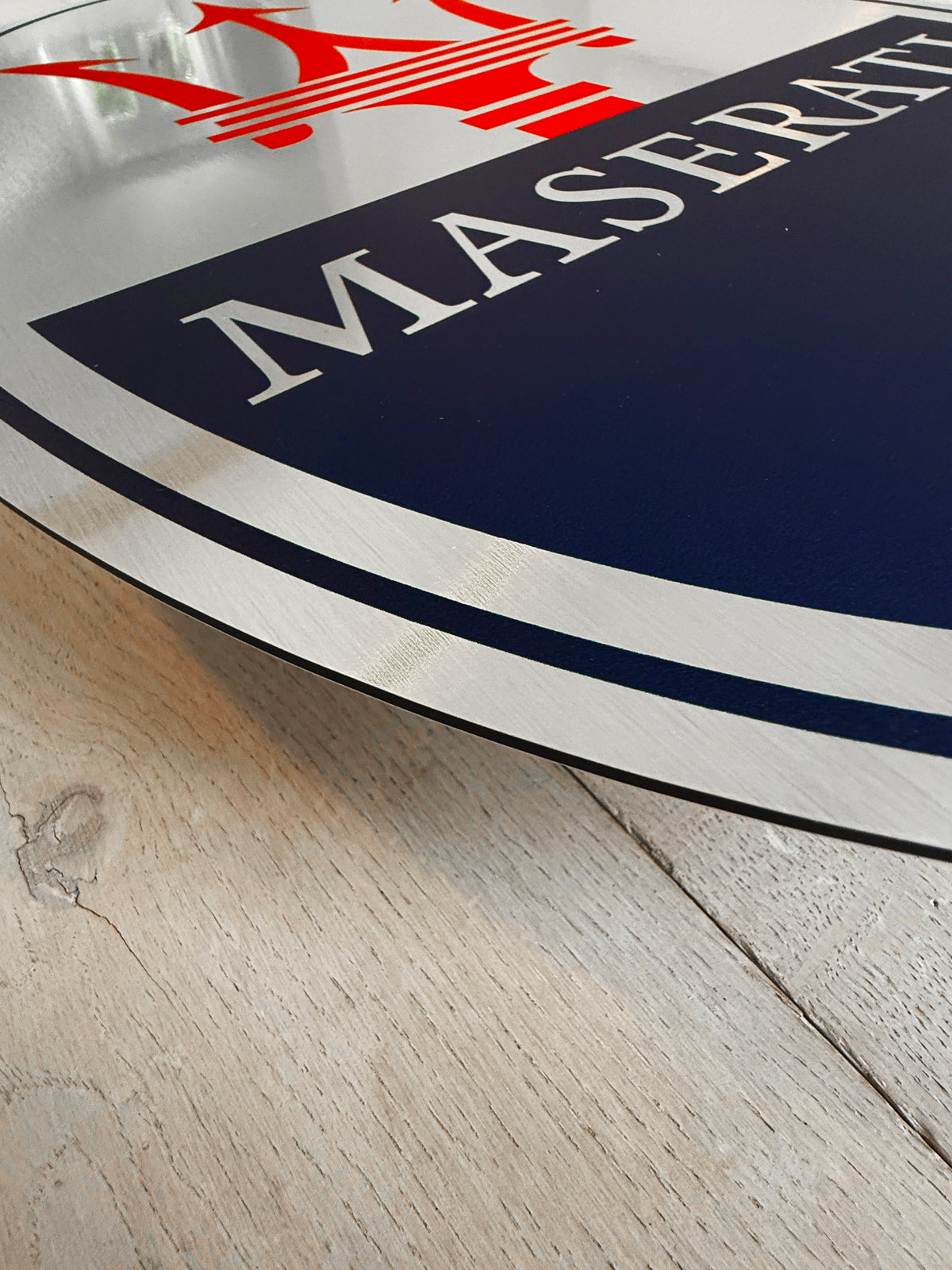 Reclamebord Maserati logo kleur,aluminium, 40x57 cm