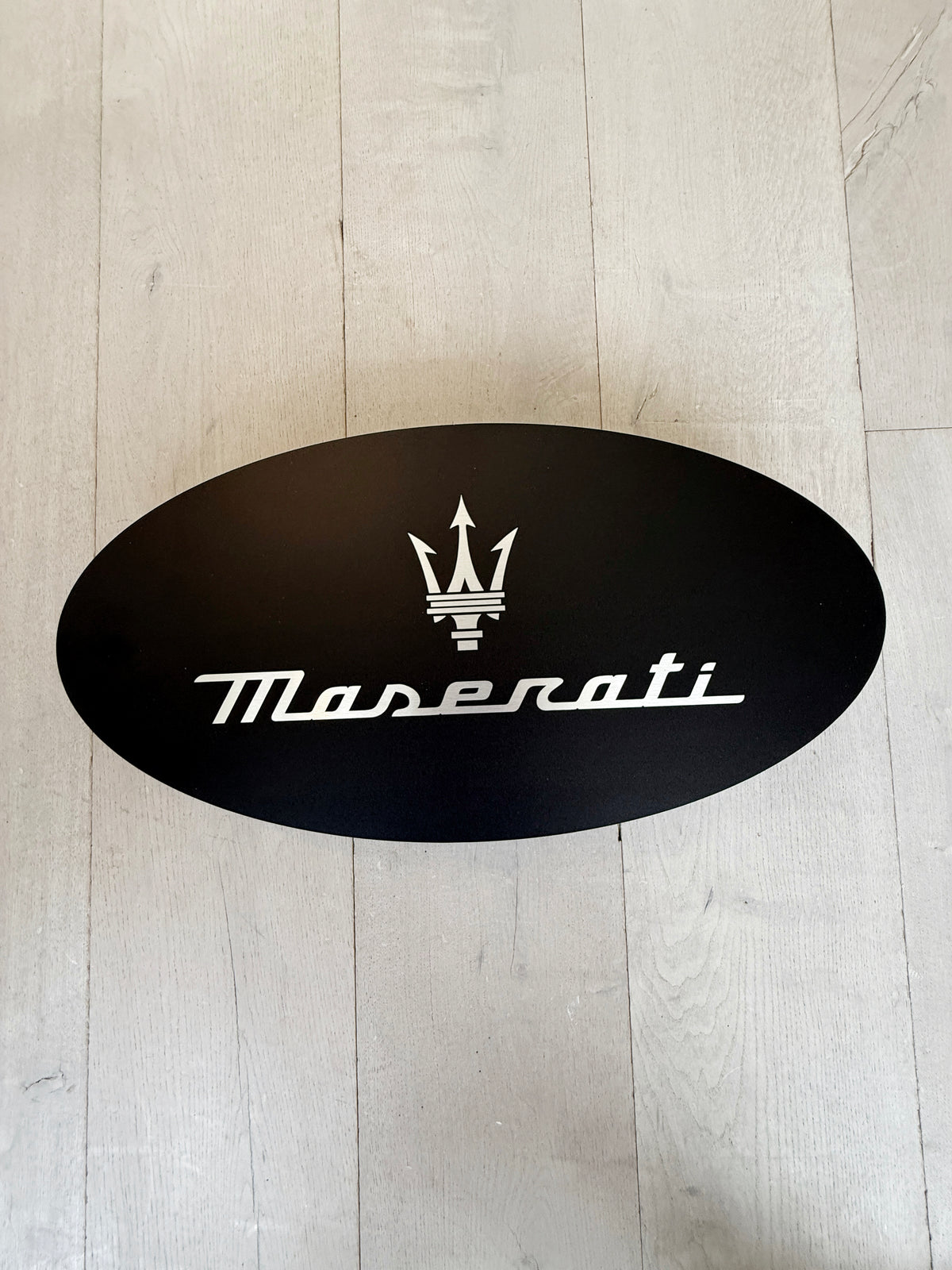 Reclamebord Maserati logo zwart,aluminium, 40x57 cm