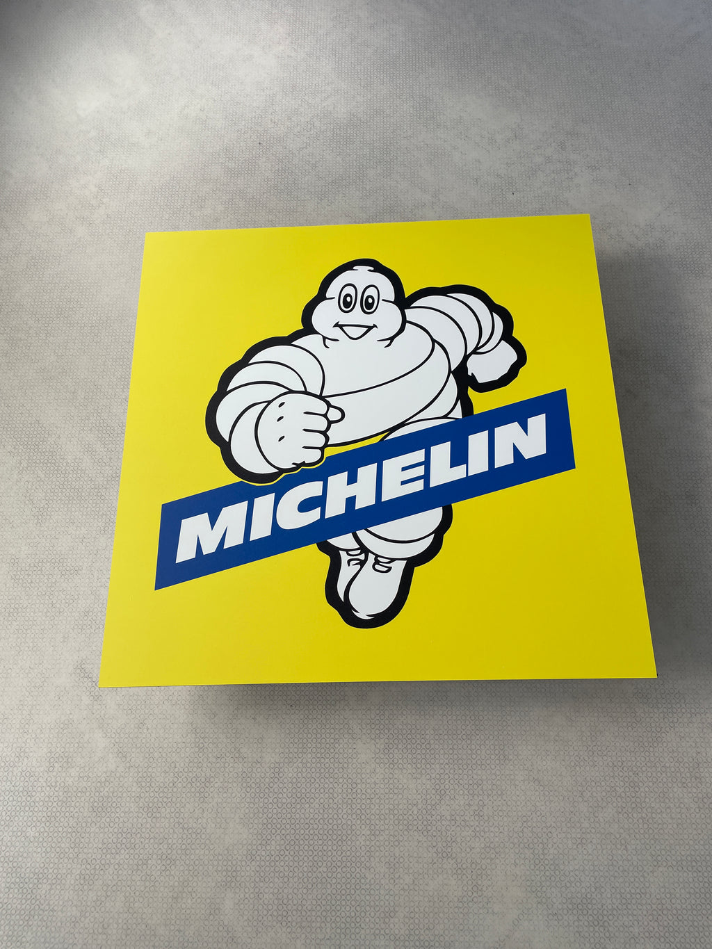 Reclamebord Michelin logo, aluminium, rvs look,v40x40 cm