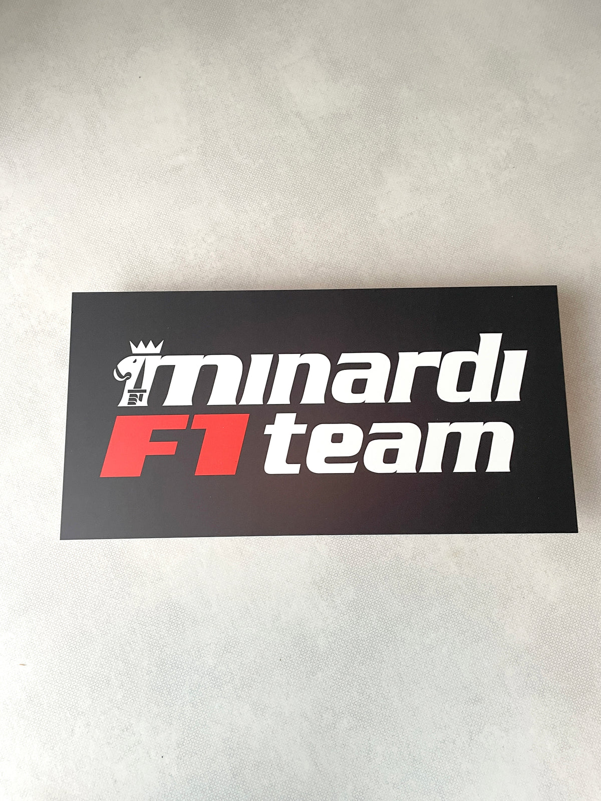 Reclamebord Minardi F1 formule, logo, aluminium, 60x30 cm