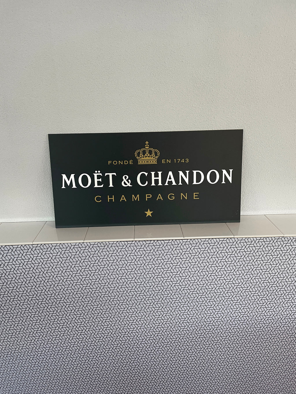 Reclamebord Moët & Chandon Champagne logo, aluminium, 59x29 cm