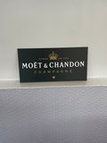 Reclamebord Moët & Chandon Champagne logo, aluminium, 59x29 cm