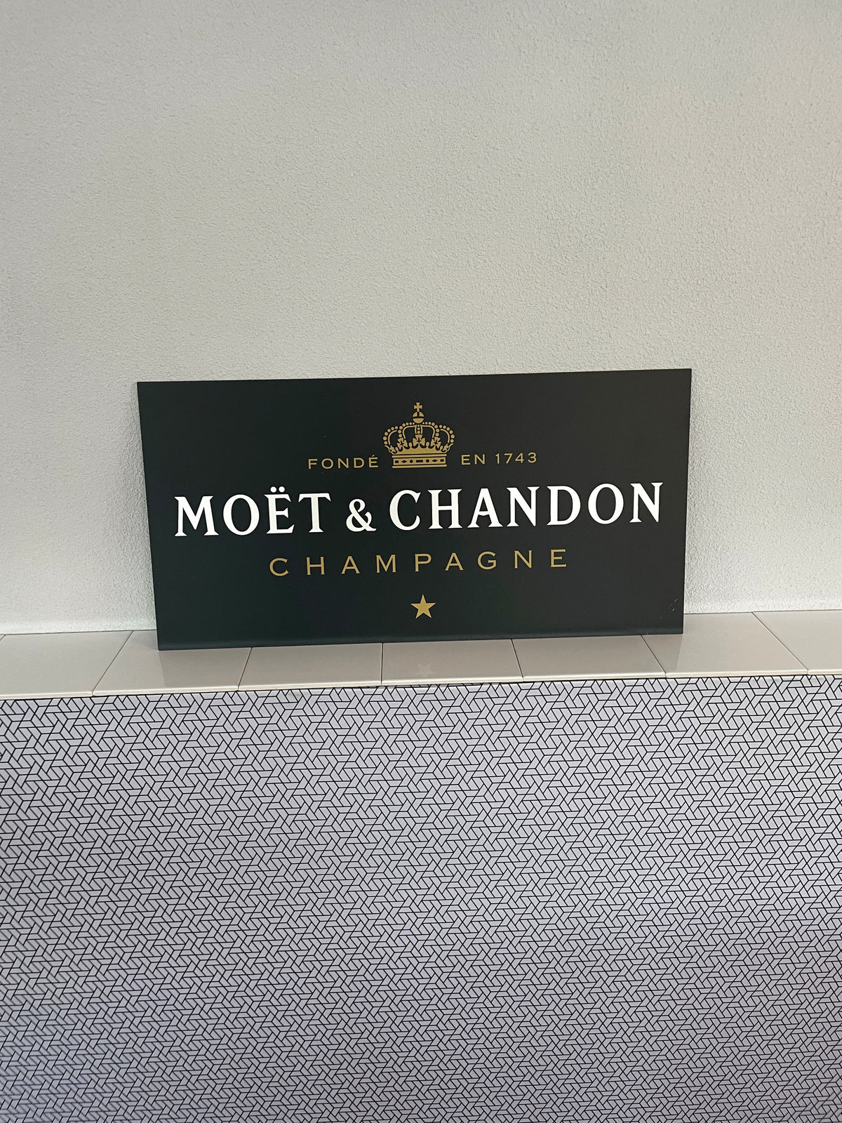 Reclamebord Moët & Chandon Champagne logo, aluminium, 59x29 cm