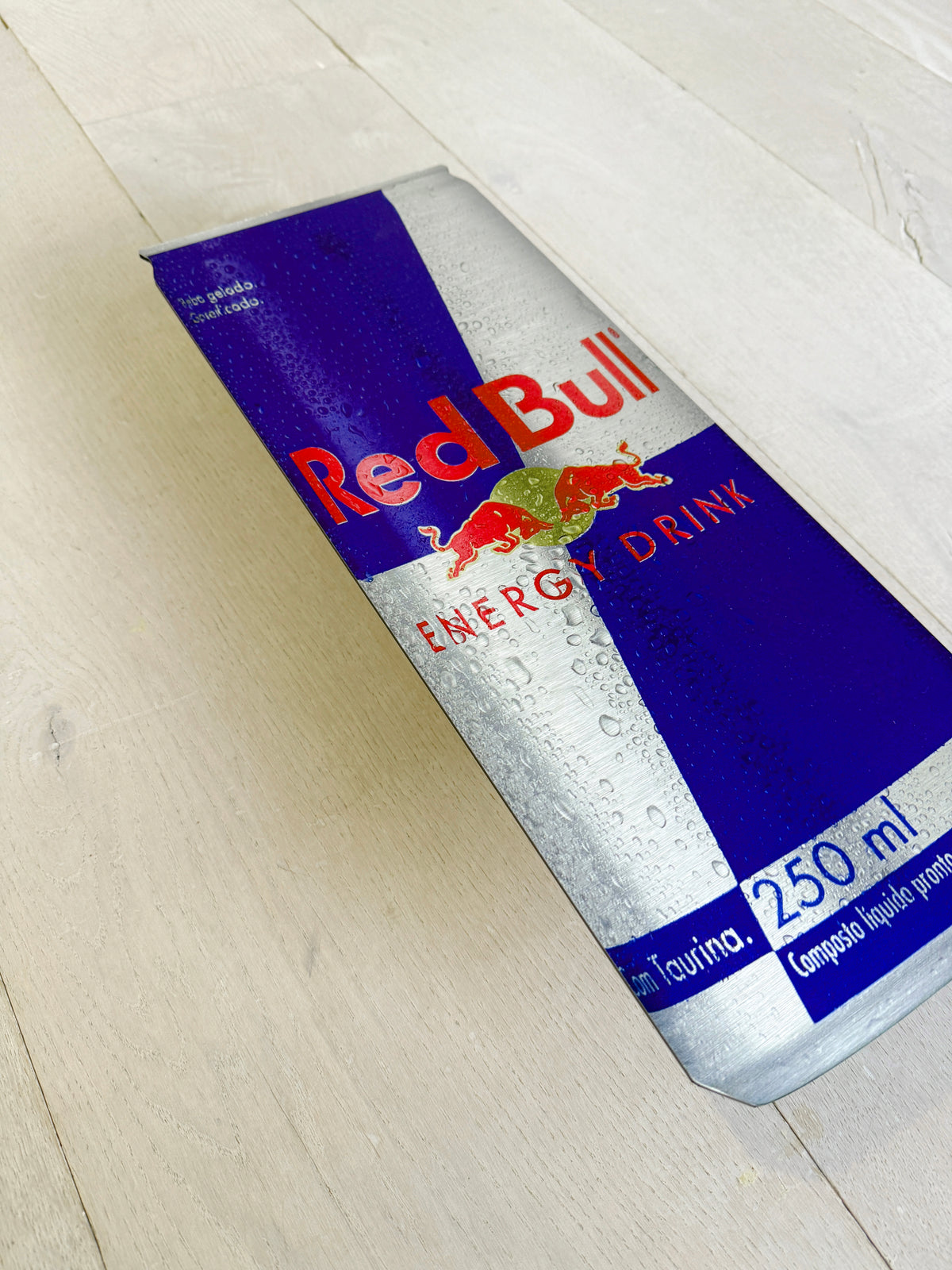 Reclamebord RedBull drank in vorm groot blik, 25x46cm