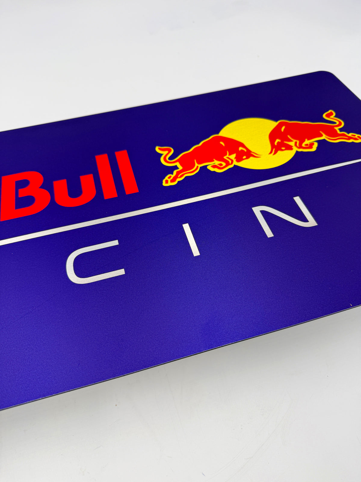 Reclamebord RedBull racing logo, aluminium, 57x29 cm