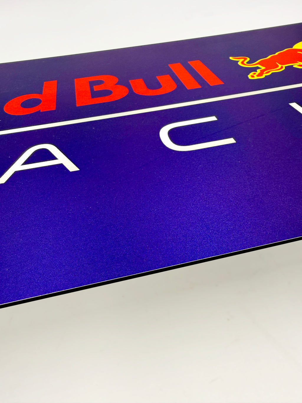 Reclamebord RedBull racing logo, aluminium, 57x29 cm