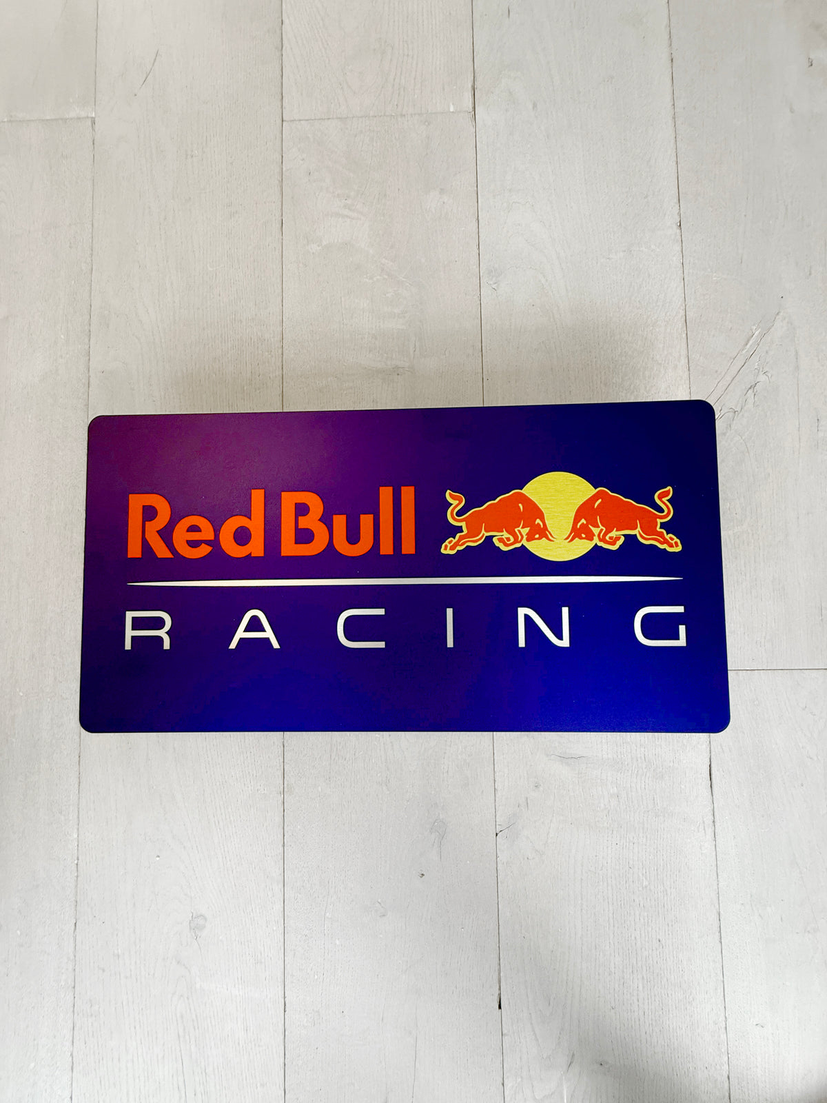 Reclamebord RedBull racing logo, aluminium, 57x29 cm