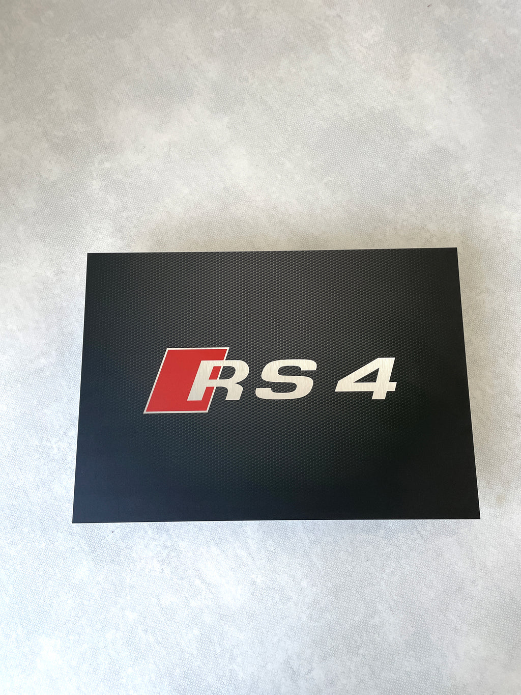 Reclamebord Audi RS4 logo embleem, groot 40x57cm aluminium