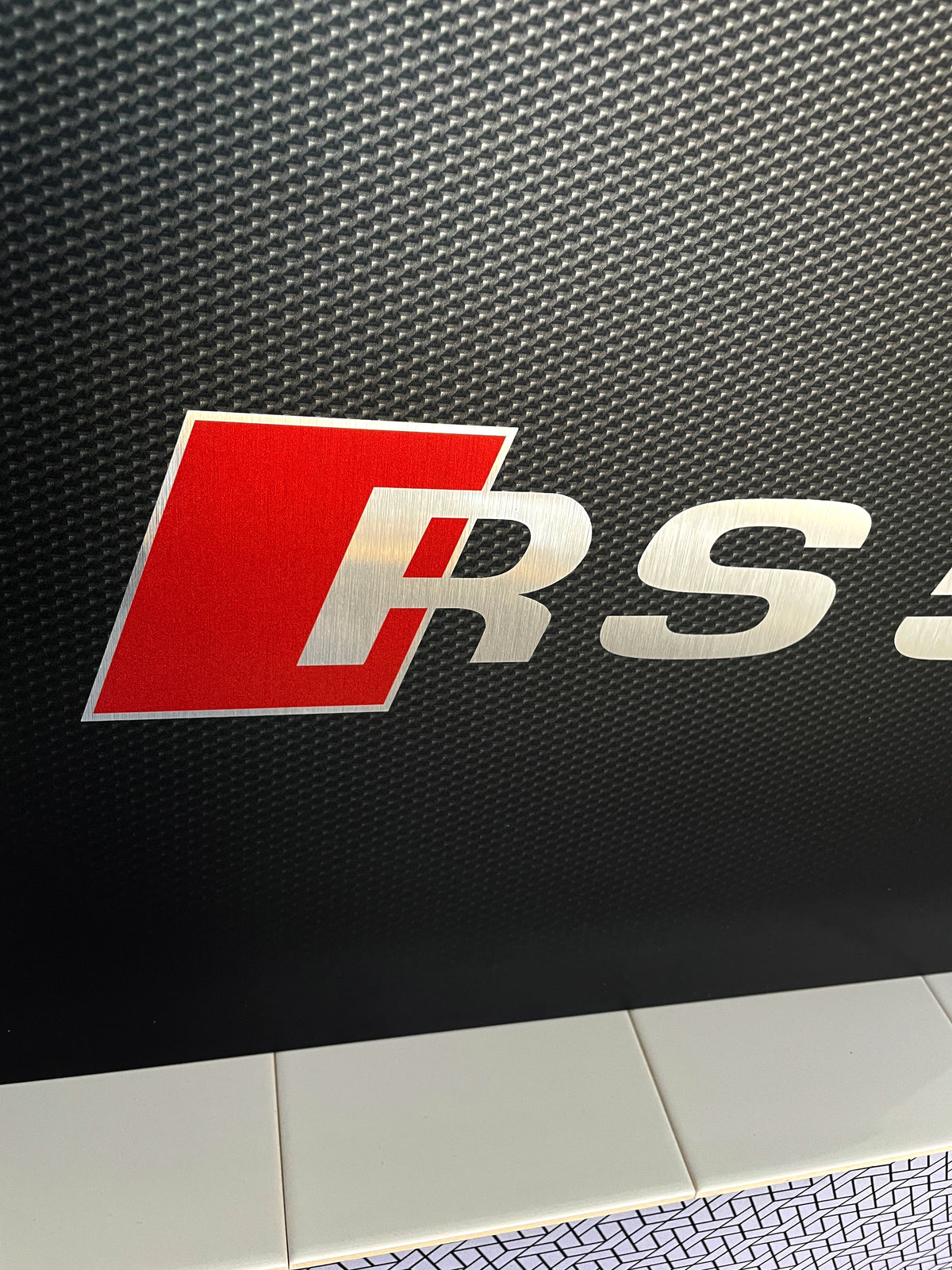 Reclamebord Audi RS5 logo embleem, groot 40x57cm aluminium